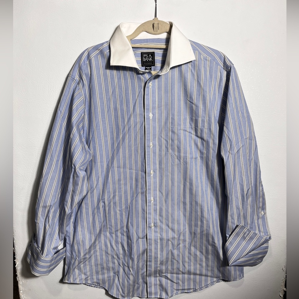 Jos. A. Bank Blue and White Striped Tailored Fir No Iron 17-33 Dress Shirt